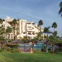 Penthouse at the first line of the sea / lake in Spain, Andalucia, 400 sq.m.