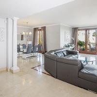 Penthouse at the first line of the sea / lake in Spain, Andalucia, 400 sq.m.