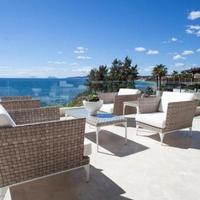 Penthouse at the first line of the sea / lake in Spain, Andalucia, 466 sq.m.