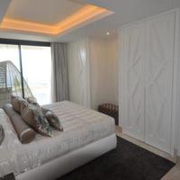 Penthouse at the first line of the sea / lake in Spain, Andalucia, 466 sq.m.