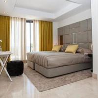 Penthouse at the first line of the sea / lake in Spain, Andalucia, 466 sq.m.