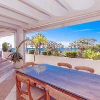 Penthouse at the first line of the sea / lake in Spain, Andalucia, 344 sq.m.