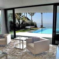 Дом на первой линии моря/озера в Испании, Андалусия, 1580 кв.м.