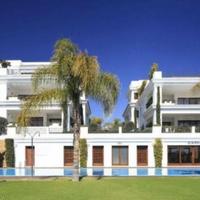 Квартира на первой линии моря/озера в Испании, Андалусия, 182 кв.м.