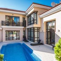 Таунхаус в Испании, Андалусия, 339 кв.м.