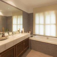 Дом в Испании, Андалусия, 995 кв.м.