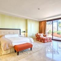 Пентхаус на первой линии моря/озера в Испании, Андалусия, 641 кв.м.