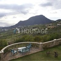 Villa in Spain, Canary Islands, Santa Cruz de Tenerife, 321 sq.m.