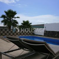 Villa in Spain, Canary Islands, Santa Cruz de Tenerife, 142 sq.m.