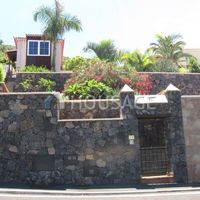 Вилла в Испании, Канарские Острова, Санта-Крус-де-Тенерифе, 135 кв.м.