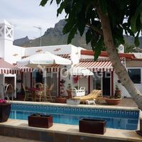 Вилла в Испании, Канарские Острова, Санта-Крус-де-Тенерифе, 240 кв.м.