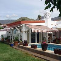 Вилла в Испании, Канарские Острова, Санта-Крус-де-Тенерифе, 240 кв.м.