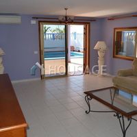 Вилла в Испании, Канарские Острова, Санта-Крус-де-Тенерифе, 243 кв.м.