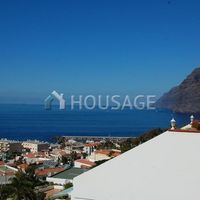 Apartment in Spain, Canary Islands, Santa Cruz de Tenerife, 98 sq.m.