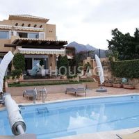 Villa in Spain, Canary Islands, Santa Cruz de Tenerife, 138 sq.m.