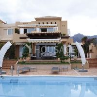 Villa in Spain, Canary Islands, Santa Cruz de Tenerife, 138 sq.m.