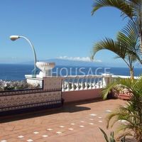 Villa in Spain, Canary Islands, Santa Cruz de Tenerife, 270 sq.m.