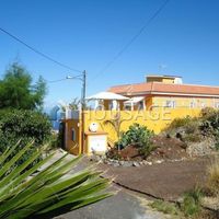 Villa in Spain, Canary Islands, Santa Cruz de Tenerife