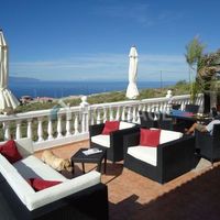 Villa in Spain, Canary Islands, Santa Cruz de Tenerife