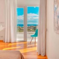 Вилла на первой линии моря/озера на Кипре, Протарас, 235 кв.м.