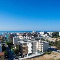 Flat at the first line of the sea / lake in Republic of Cyprus, Protaras, 210 sq.m.