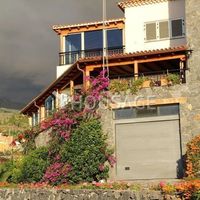 Вилла в Испании, Канарские Острова, Санта-Крус-де-Тенерифе, 180 кв.м.