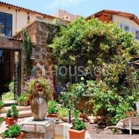Villa in Spain, Canary Islands, Santa Cruz de Tenerife, 586 sq.m.