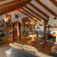 Villa in Spain, Canary Islands, Santa Cruz de Tenerife, 200 sq.m.