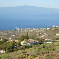 Villa in Spain, Canary Islands, Santa Cruz de Tenerife, 200 sq.m.