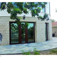 Вилла на первой линии моря/озера на Кипре, Пафос, 1267 кв.м.