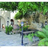 Вилла на первой линии моря/озера на Кипре, Пафос, 1267 кв.м.