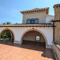 House in Spain, Comunitat Valenciana, Alicante, 1100 sq.m.