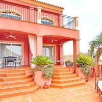 House in Spain, Comunitat Valenciana, Alicante, 330 sq.m.