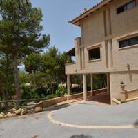 House in Spain, Comunitat Valenciana, Alicante, 400 sq.m.