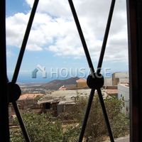 Villa in Spain, Canary Islands, Santa Cruz de Tenerife, 250 sq.m.