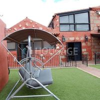 Villa in Spain, Canary Islands, Santa Cruz de Tenerife, 250 sq.m.