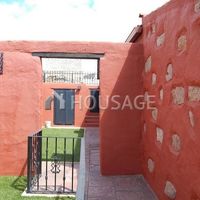 Villa in Spain, Canary Islands, Santa Cruz de Tenerife, 250 sq.m.