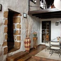 Villa in Spain, Canary Islands, Santa Cruz de Tenerife, 250 sq.m.