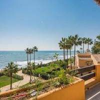 Flat at the first line of the sea / lake in Spain, Andalucia, 224 sq.m.