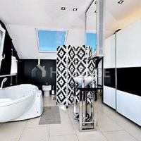 Вилла в Испании, Канарские Острова, Санта-Крус-де-Тенерифе, 150 кв.м.