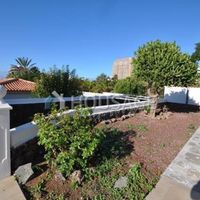 Вилла в Испании, Канарские Острова, Санта-Крус-де-Тенерифе, 130 кв.м.