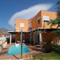Villa in Spain, Canary Islands, Santa Cruz de Tenerife