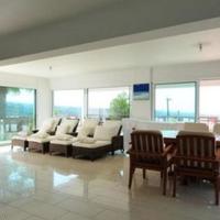 Вилла на первой линии моря/озера на Кипре, Протарас, 500 кв.м.