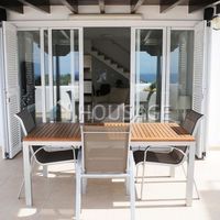 Вилла в Испании, Канарские Острова, Санта-Крус-де-Тенерифе, 140 кв.м.