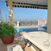 Villa in Spain, Canary Islands, Santa Cruz de Tenerife, 250 sq.m.