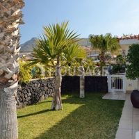 Villa in Spain, Canary Islands, Santa Cruz de Tenerife, 250 sq.m.