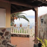 Villa in Spain, Canary Islands, Santa Cruz de Tenerife, 247 sq.m.