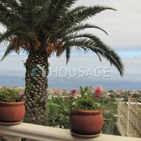 Villa in Spain, Canary Islands, Santa Cruz de Tenerife, 247 sq.m.