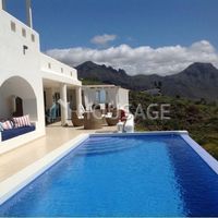 Вилла в Испании, Канарские Острова, Санта-Крус-де-Тенерифе, 312 кв.м.