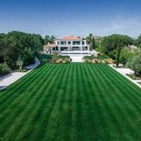 Вилла на второй линии моря/озера, в пригороде в Португалии, Албуфейра, 700 кв.м.